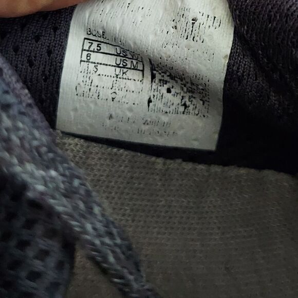 Womens New Balance Fresh Foam More Trail V3 Running Shoe 7.5 - Picture 10 of 10